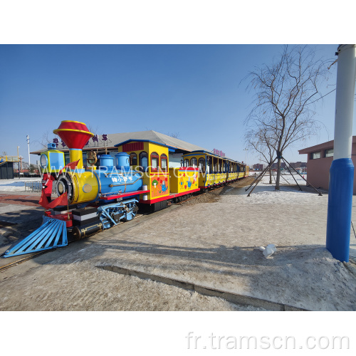 Train touristique électrique du parc d&#39;attractions